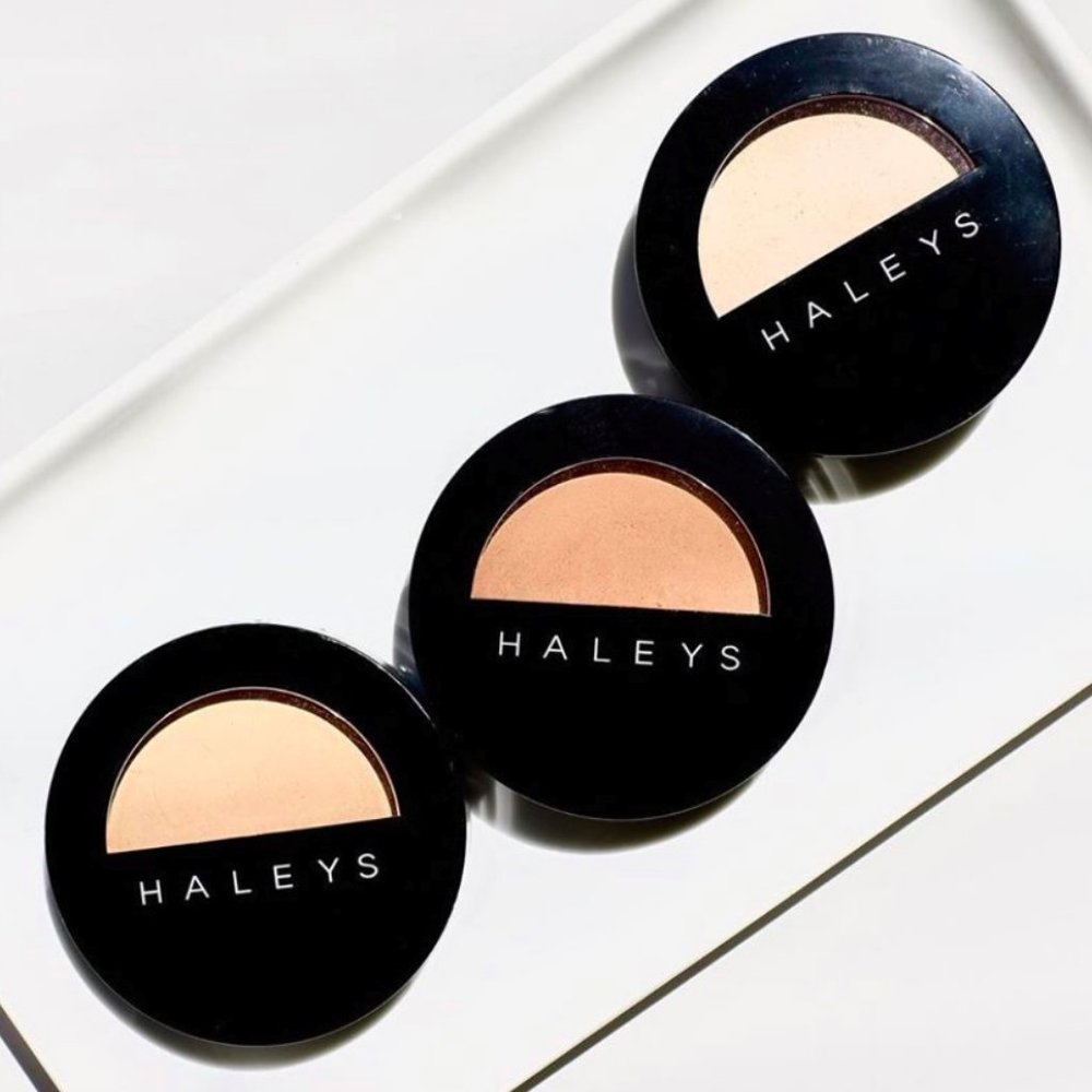 RE:COVER Pressed Powder Foundation - Picture 1 of 12